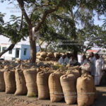 ಮಾರುಕಟ್ಟೆಯಲ್ಲಿ ರೈತರ ಉತ್ಪನ್ನ ಖರೀದಿ