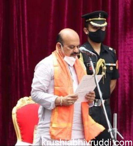 ನೂತನ ಮುಖ್ಯಮಂತ್ರಿಗಳ ಪ್ರಮಾಣ ವಚನ ಸ್ವೀಕಾರ.